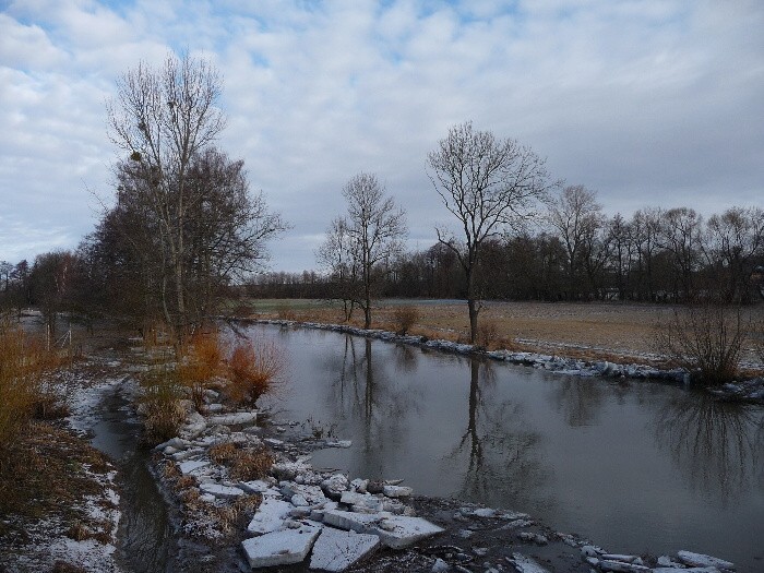Zamrzlá řeka - ledové kry 25.2.2012