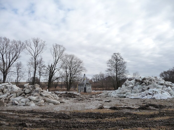 Zamrzlá řeka - ledové kry 25.2.2012