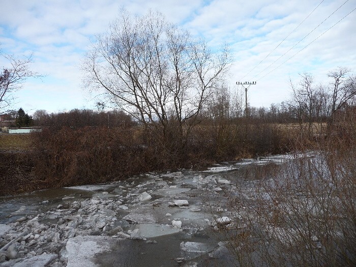 Zamrzlá řeka - ledové kry 25.2.2012