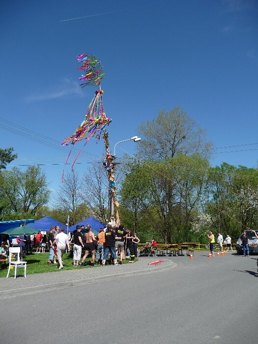 Stavění máje 28.4.2012