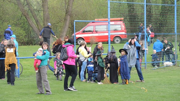 Slet čarodějnic a stavění Máje  30. 4. - 1. 5. 2015 