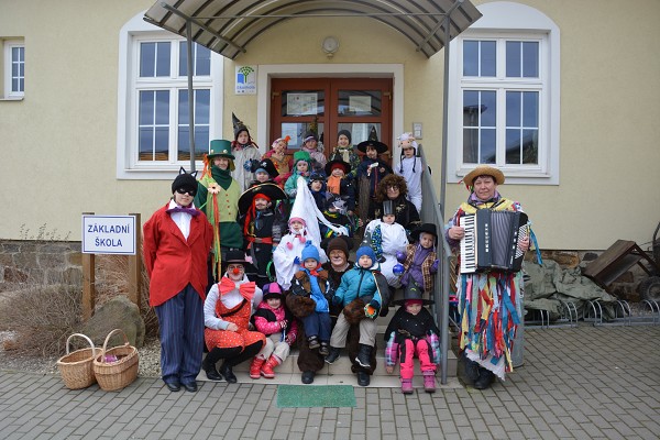 Masopustní průvod dětí ve Vávrovicích 8.2.2016