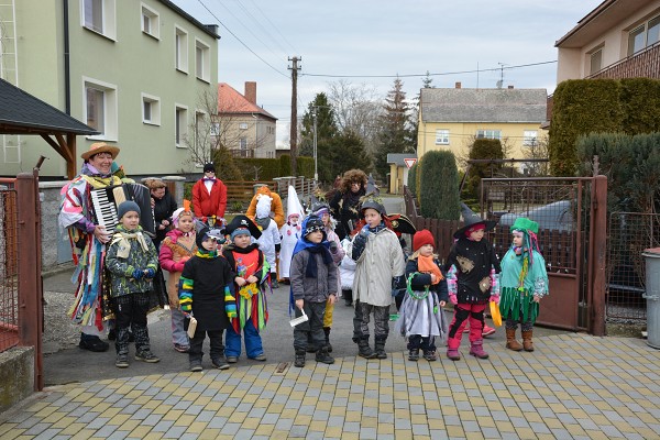 Masopustní průvod dětí ve Vávrovicích 8.2.2016