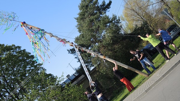 Slet čarodějnic a stavění Máje  29. - 30.4.2016