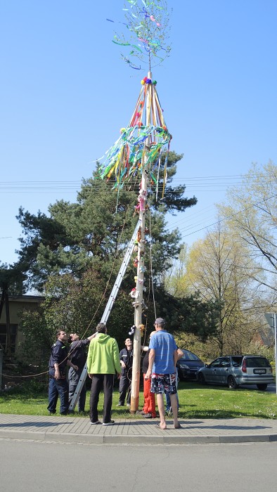 Slet čarodějnic a stavění Máje  29. - 30.4.2016