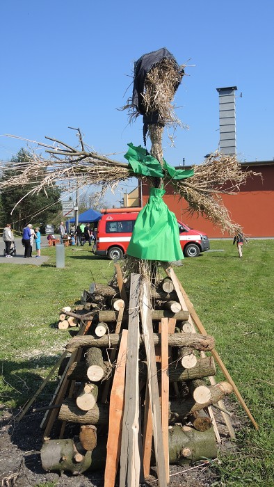 Slet čarodějnic a stavění Máje  29. - 30.4.2016