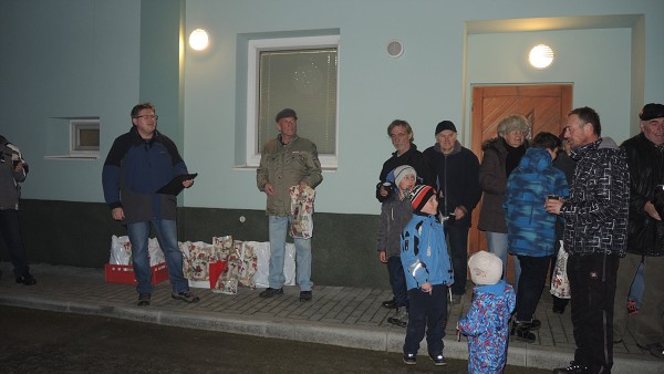 Setkání občanů MČ u vánočních stromečků.2016.