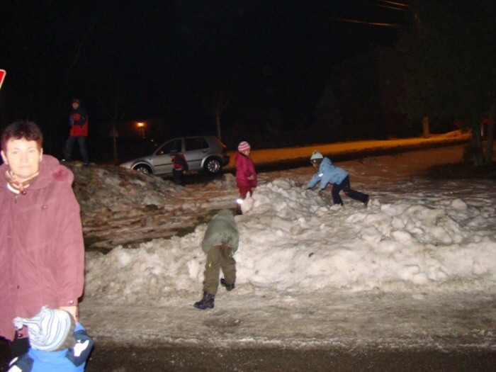 Vánoce 2010 - setkání občanů u stromečků