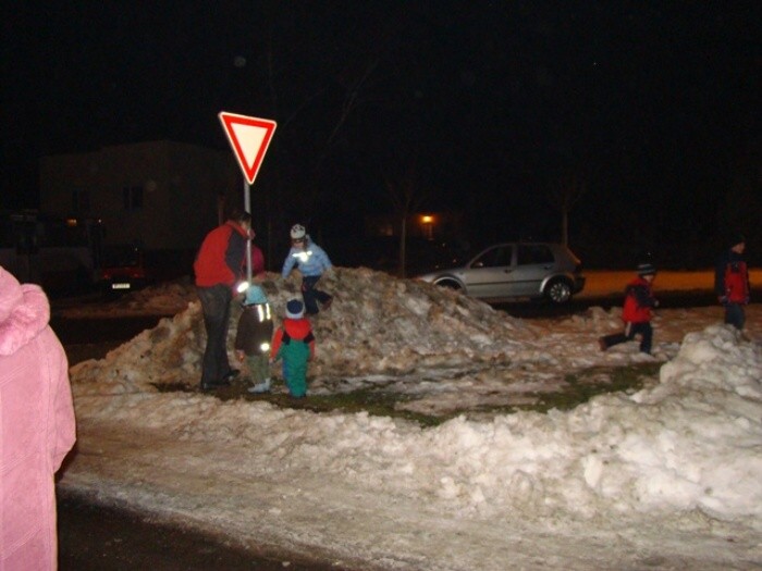 Vánoce 2010 - setkání občanů u stromečků